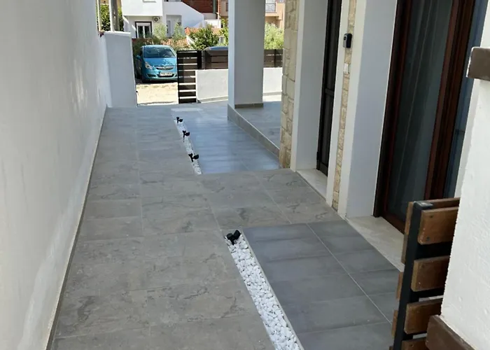 Sveto's House * Nikiti (Sithonia)