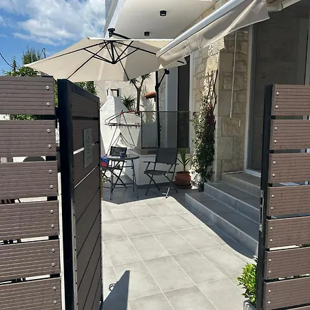 Daire Sveto's House